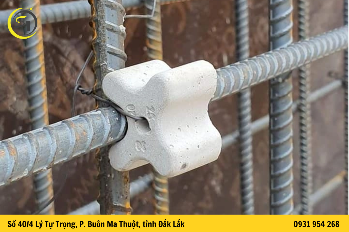 Cách chọn con kê bê tông đúng kích thước cho sàn và dầm trong thi công